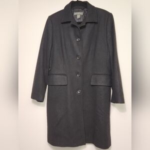Banana Republic Classic Black Women's Coat, Size L.    D04